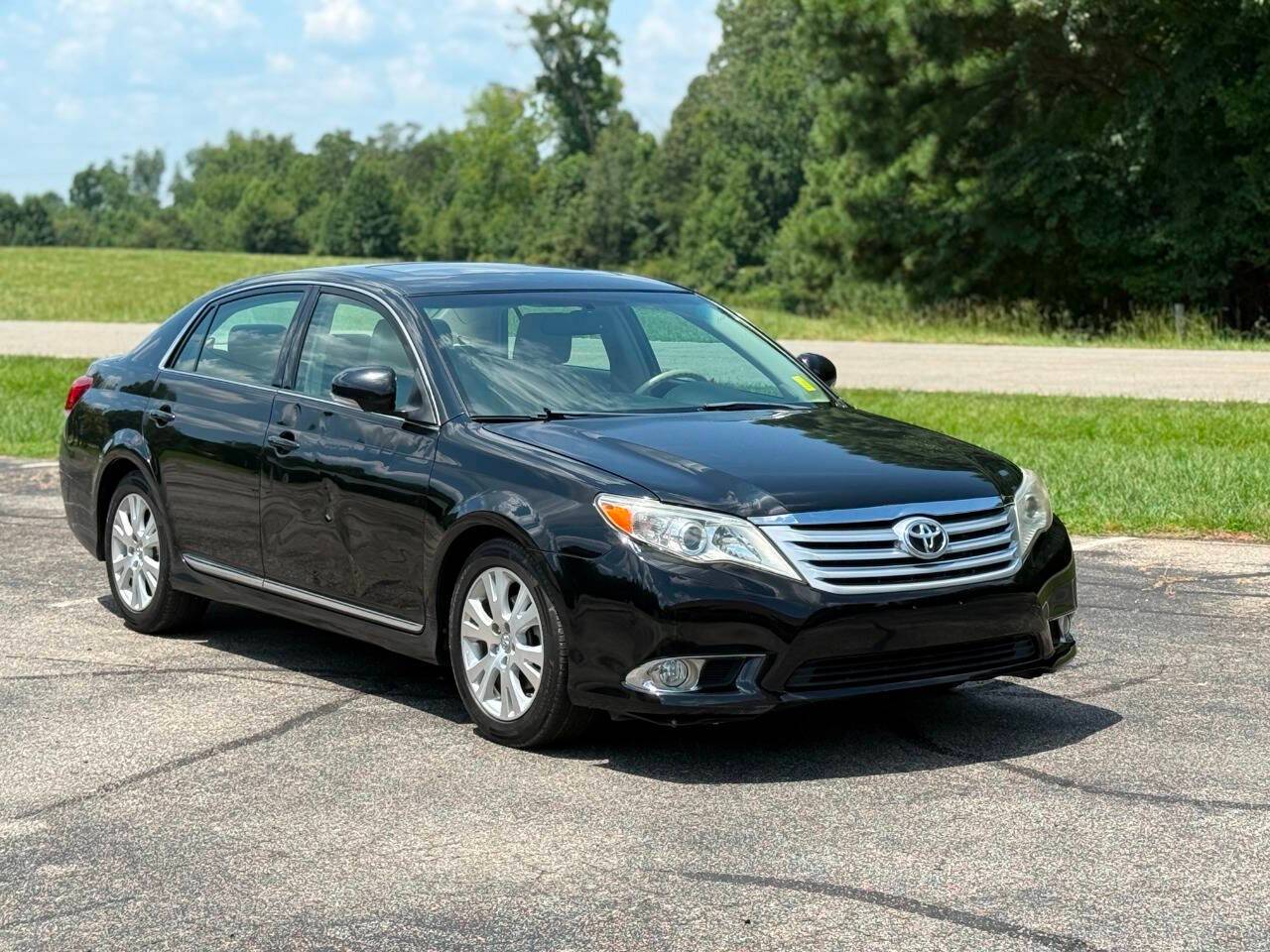 2011 Toyota Avalon Limited — Sedan — 151,730 mi — Reidsville, NC