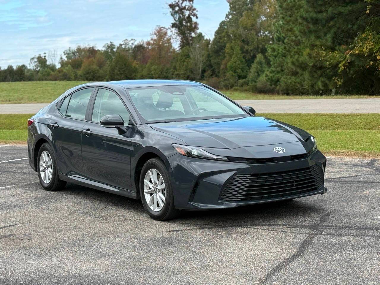 2025 Toyota Camry Hybrid LE — Sedan — 27,422 mi — Reidsville, NC