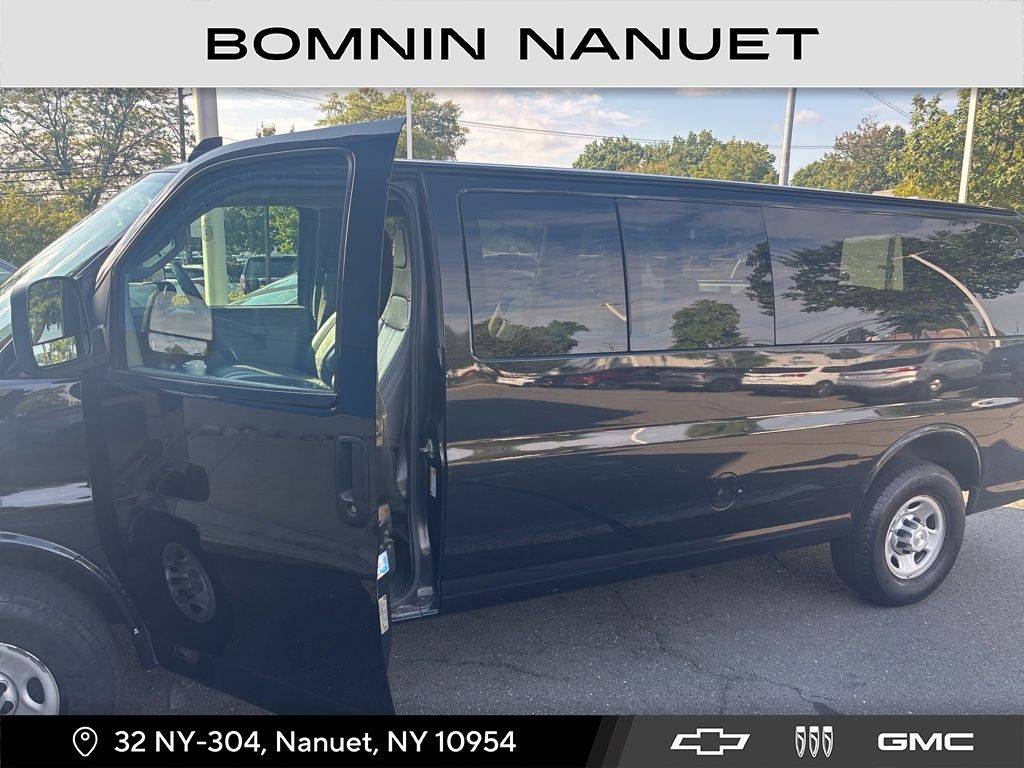 2016 Chevrolet Express Passenger LS — Passenger Van — 115,064 mi — Nanuet, NY