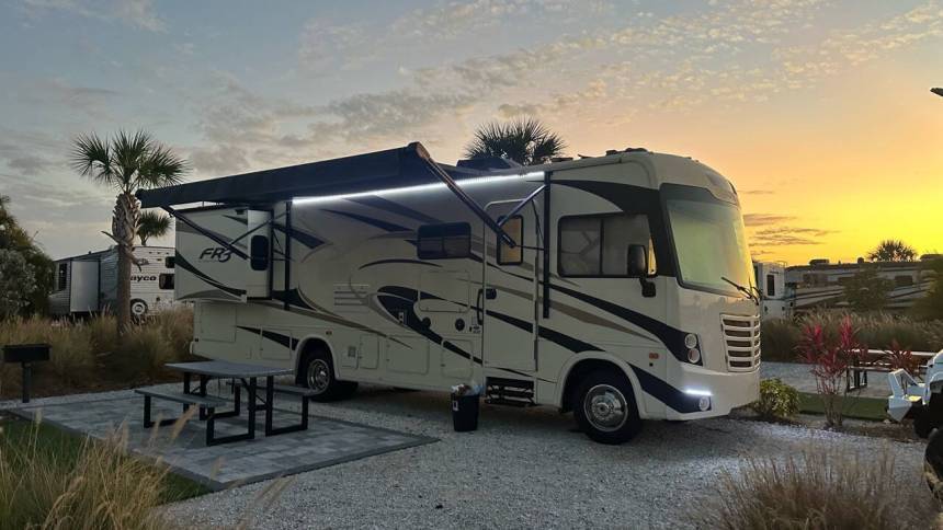 2018 Ford F-53 Motorhome Stripped Chassis Base — Chassis Cab Truck — 21,363 mi — Miami, FL
