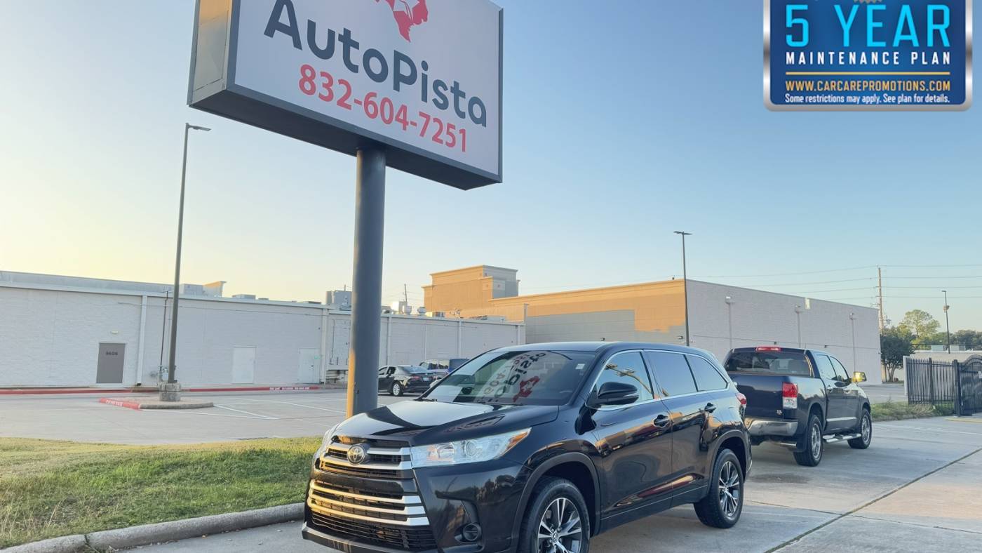 2018 Toyota Highlander LE V6 — SUV — 160,543 mi — Houston, TX