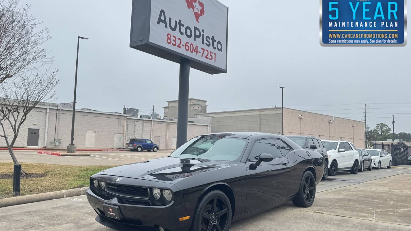 2009 Dodge Challenger SE — Coupe — 135,442 mi — Houston, TX