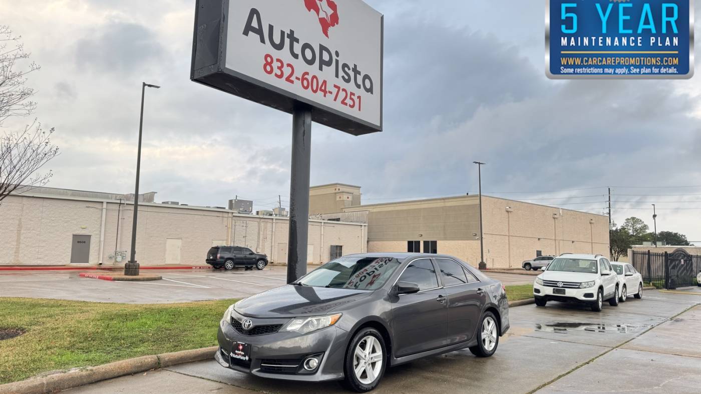 2014 Toyota Camry SE — Sedan — 161,866 mi — Houston, TX