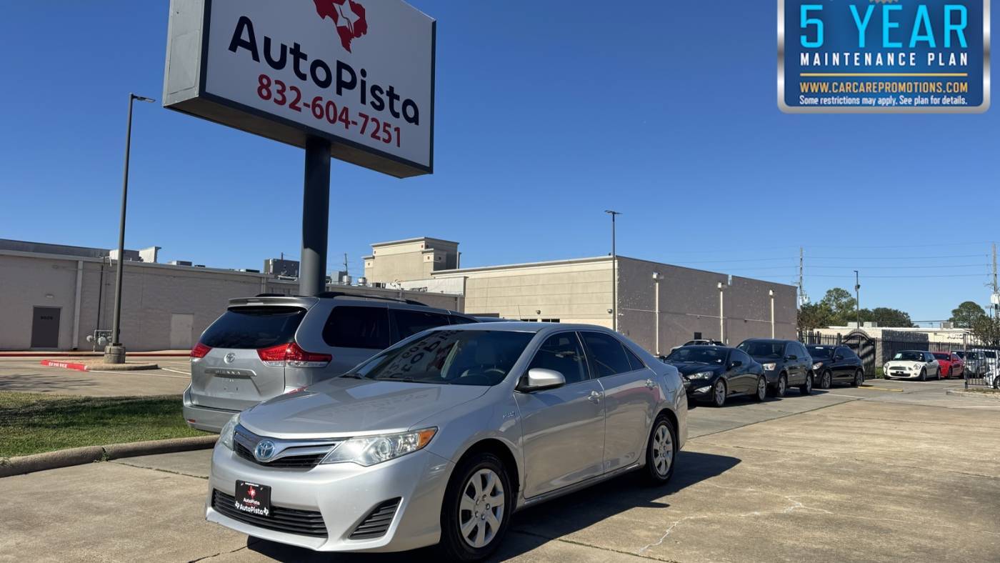 2014 Toyota Camry Hybrid LE — Sedan — 157,686 mi — Houston, TX