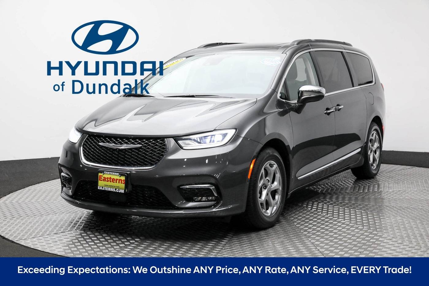 2022 Chrysler Pacifica Limited — Minivan — 62,546 mi — Baltimore, MD