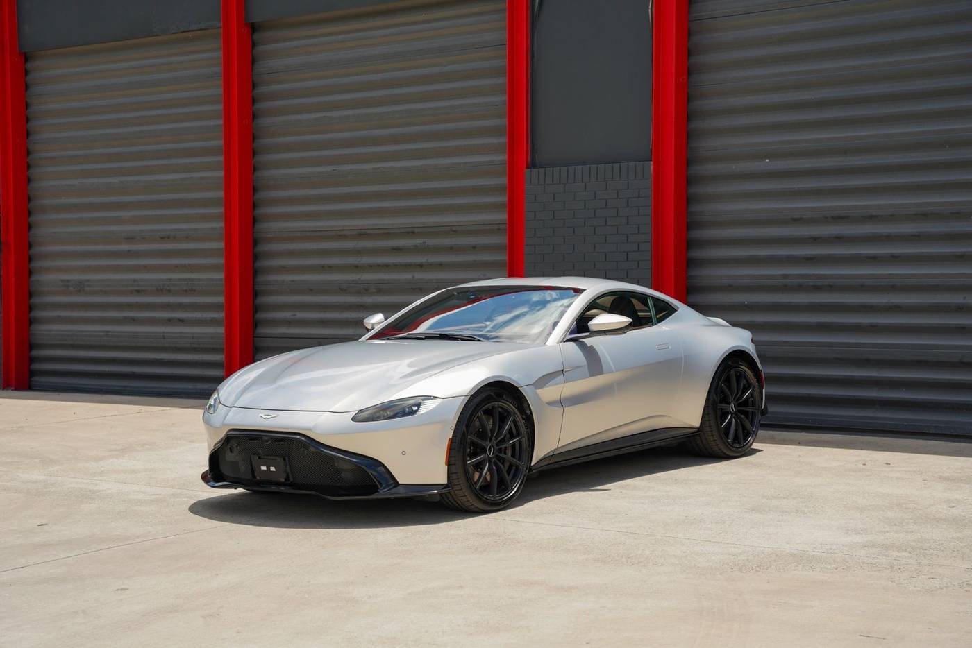 2020 Aston Martin Vantage Standard