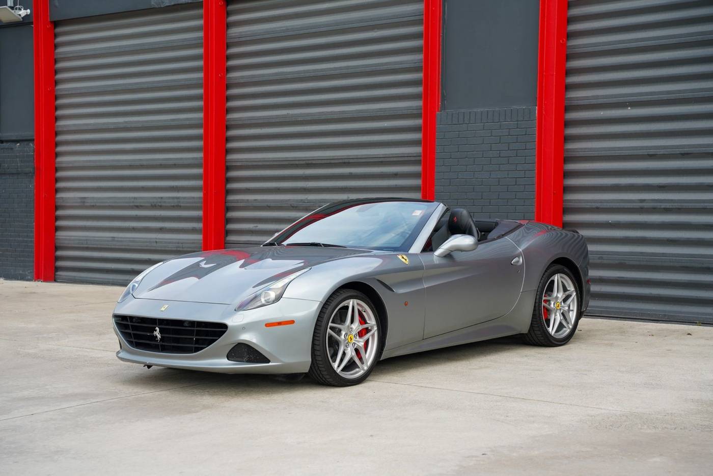 2016 Ferrari California Standard