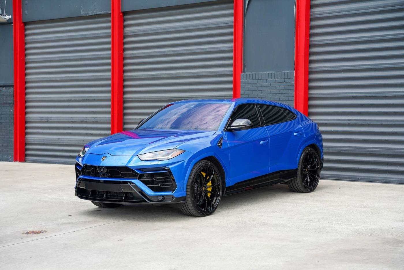2022 Lamborghini Urus Graphite Capsule