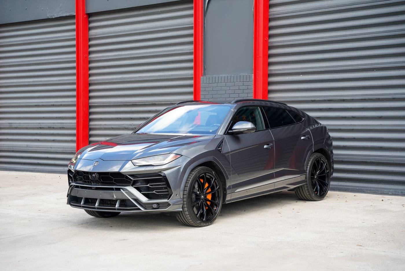 2020 Lamborghini Urus Standard