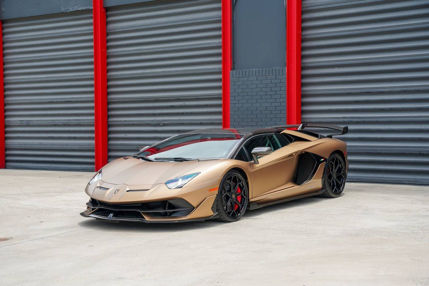 2020 Lamborghini Aventador SVJ