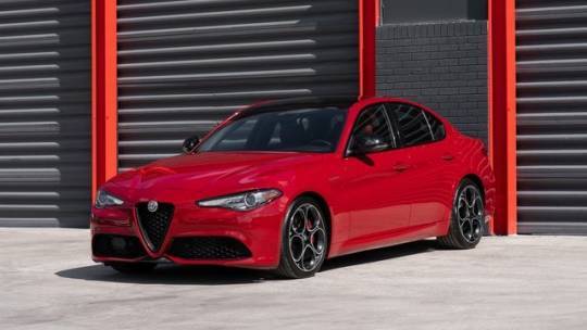 2022 Alfa Romeo Giulia Veloce — Sedan — 23,082 mi — Hollywood, FL
