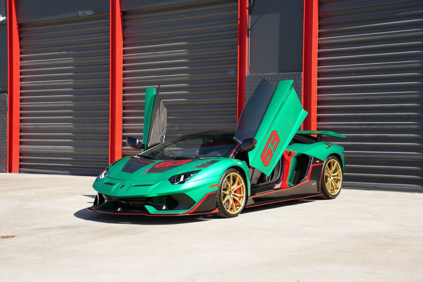 2016 Lamborghini Aventador LP 700-4