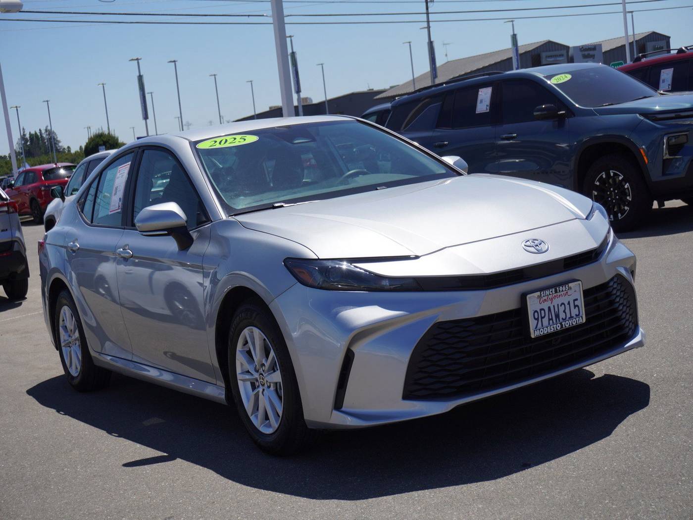 2025 Toyota Camry Hybrid LE — Sedan — 8,892 mi — Modesto, CA