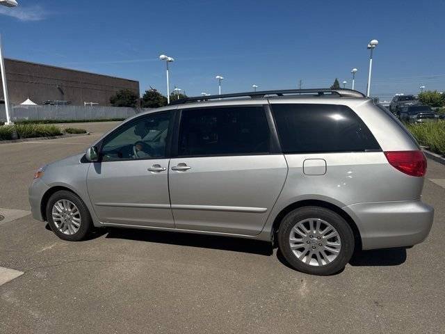 2010 Toyota Sienna XLE — Minivan — 70,552 mi — Modesto, CA