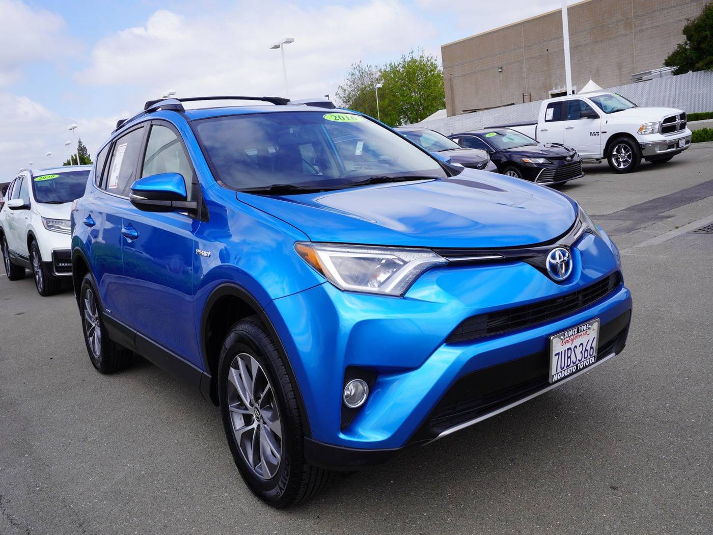 2016 Toyota RAV4 Hybrid XLE — SUV — 86,817 mi — Modesto, CA