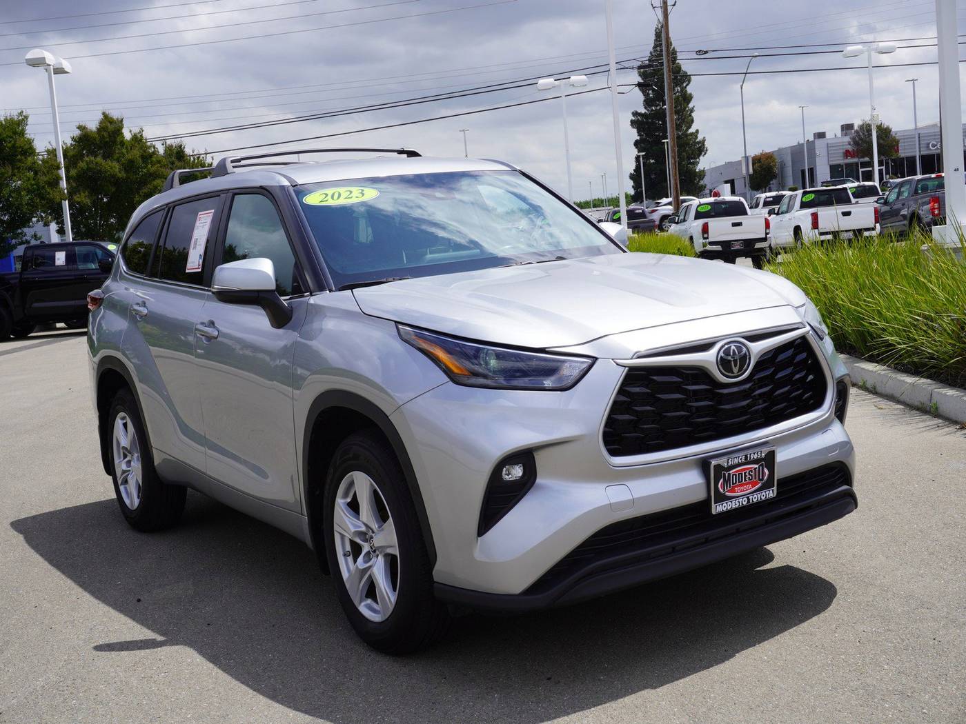 2023 Toyota Highlander LE — SUV — 43,552 mi — Modesto, CA