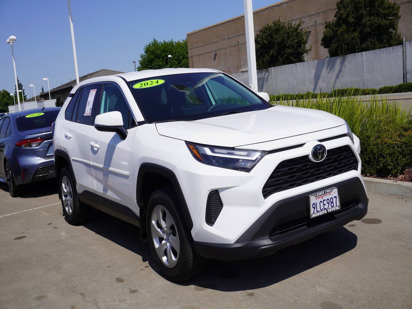 2024 Toyota RAV4 LE — SUV — 27,574 mi — Modesto, CA