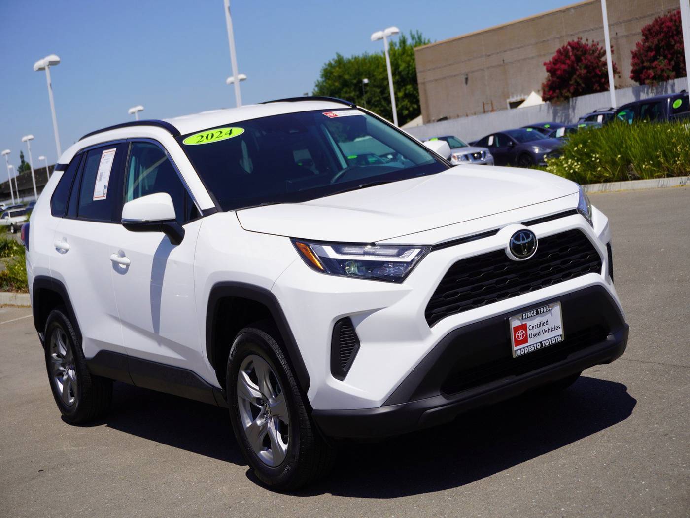 2024 Toyota RAV4 XLE — SUV — 18,301 mi — Modesto, CA