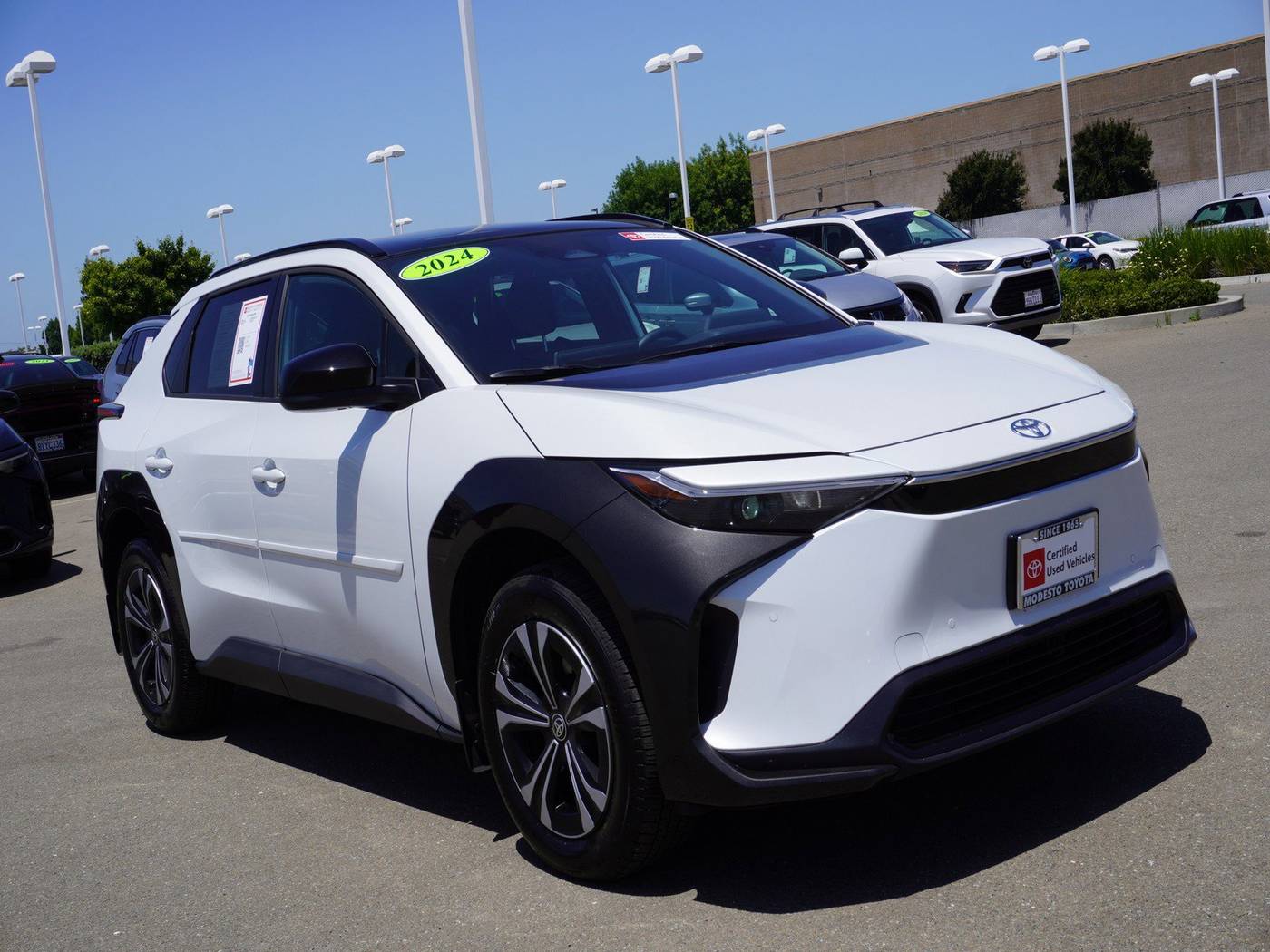 2024 Toyota bZ4X XLE — SUV — 6,670 mi — Modesto, CA