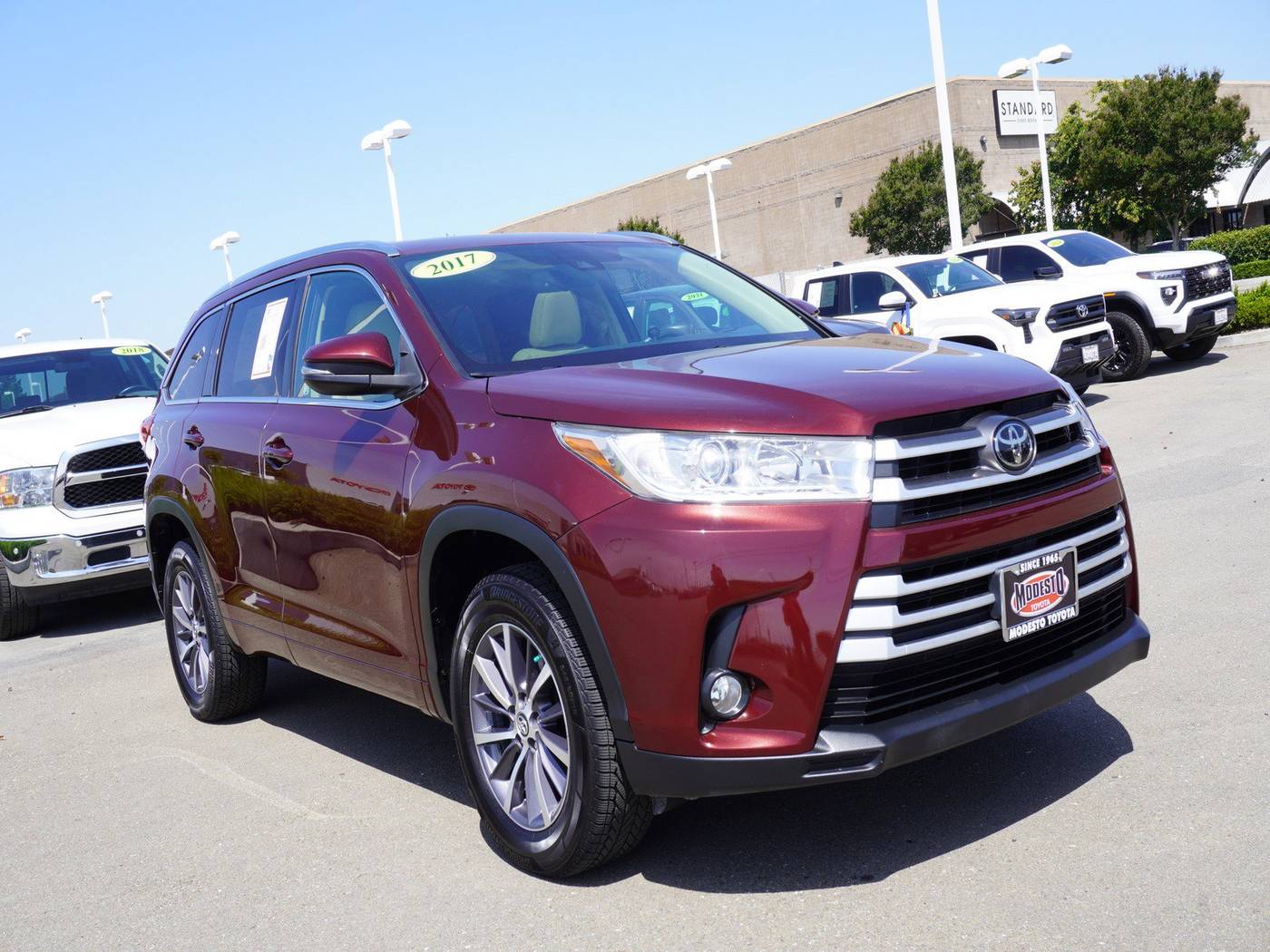 2017 Toyota Highlander XLE — SUV — 75,121 mi — Modesto, CA
