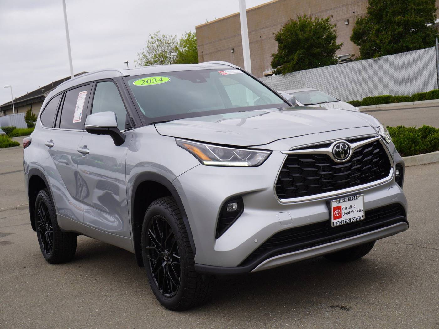 2024 Toyota Highlander Platinum — SUV — 4,534 mi — Modesto, CA