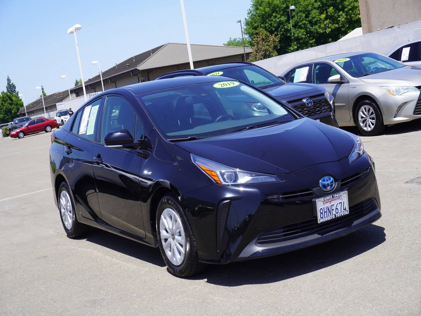 2019 Toyota Prius LE — Hatchback — 21,597 mi — Modesto, CA