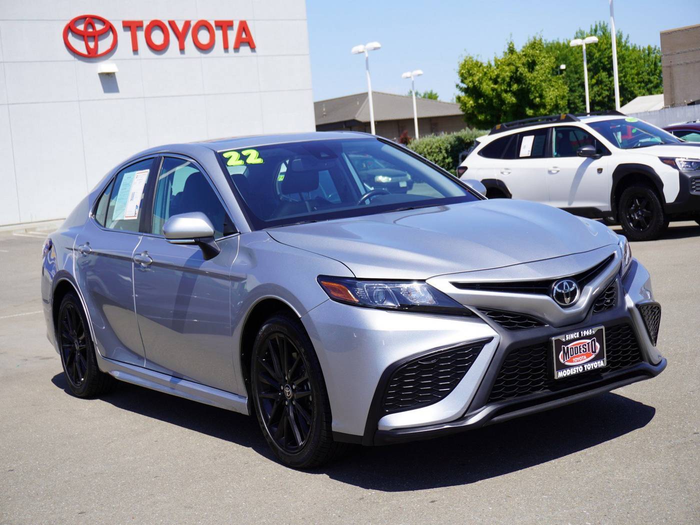 2022 Toyota Camry SE — Sedan — 25,495 mi — Modesto, CA