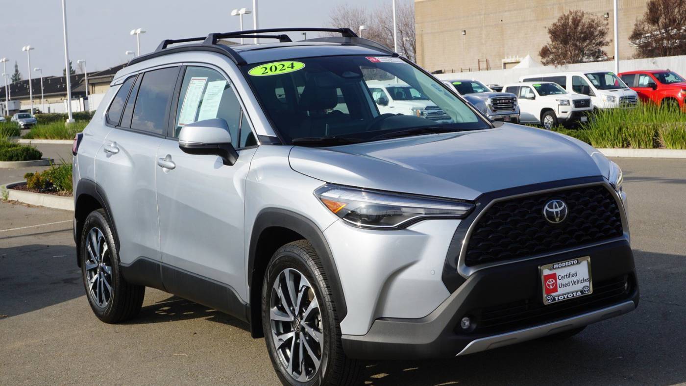 2024 Toyota Corolla Cross XLE — SUV — 2,335 mi — Modesto, CA