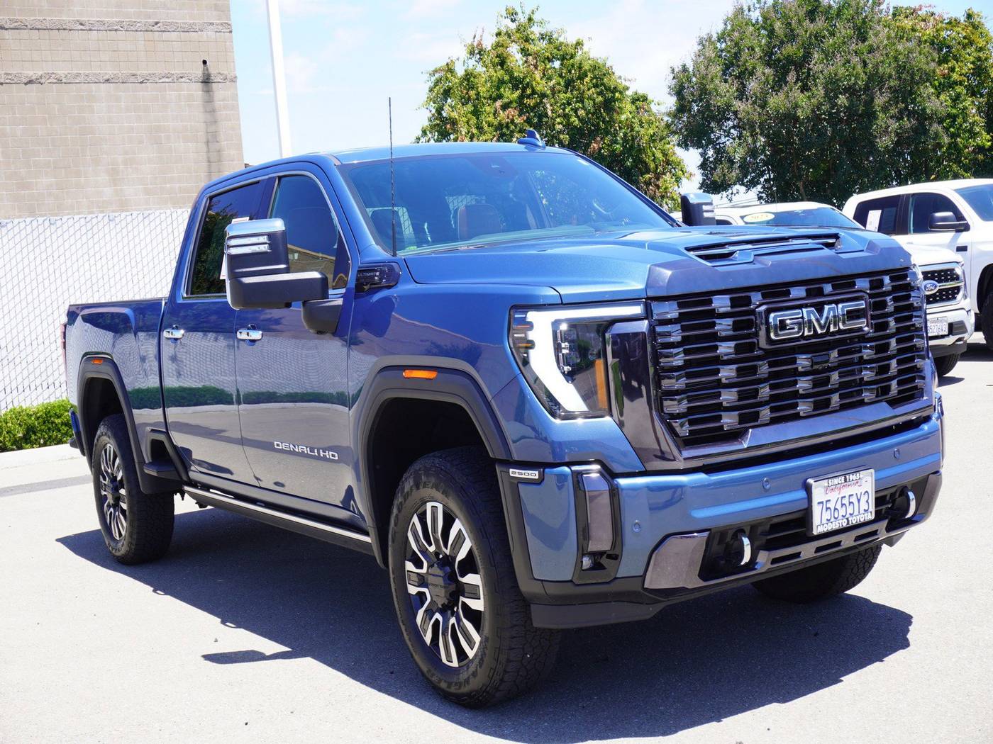 2024 GMC Sierra 2500HD Denali Ultimate — Pickup Truck — 17,117 mi — Modesto, CA