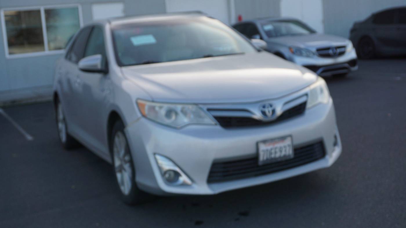 2014 Toyota Camry Hybrid XLE — Sedan — 140,992 mi — Modesto, CA