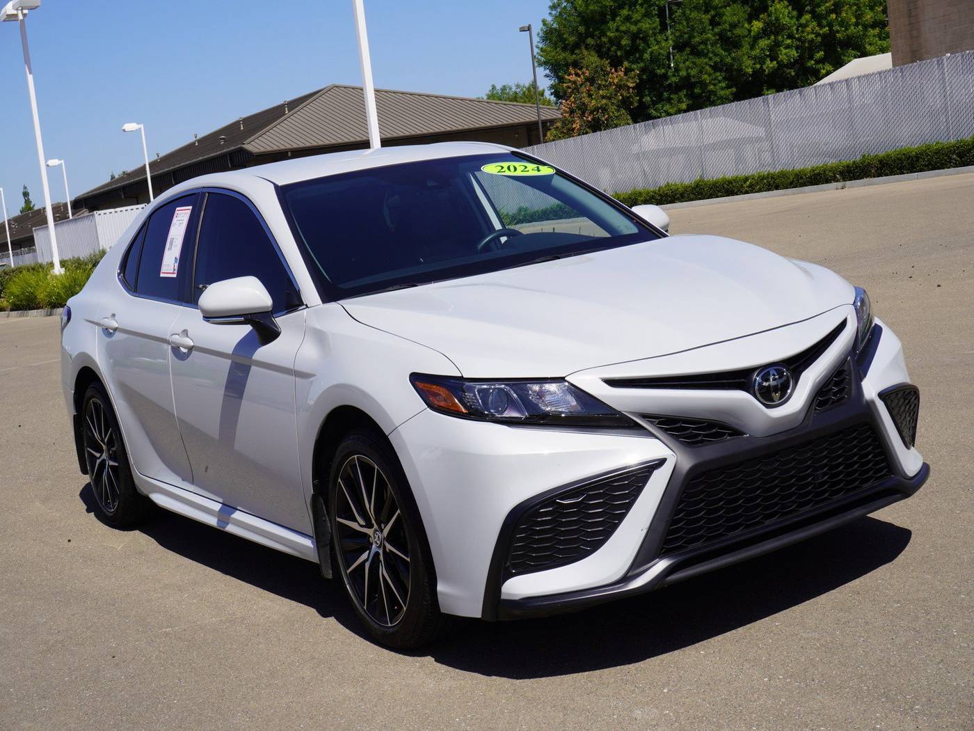 2024 Toyota Camry SE — Sedan — 23,988 mi — Modesto, CA