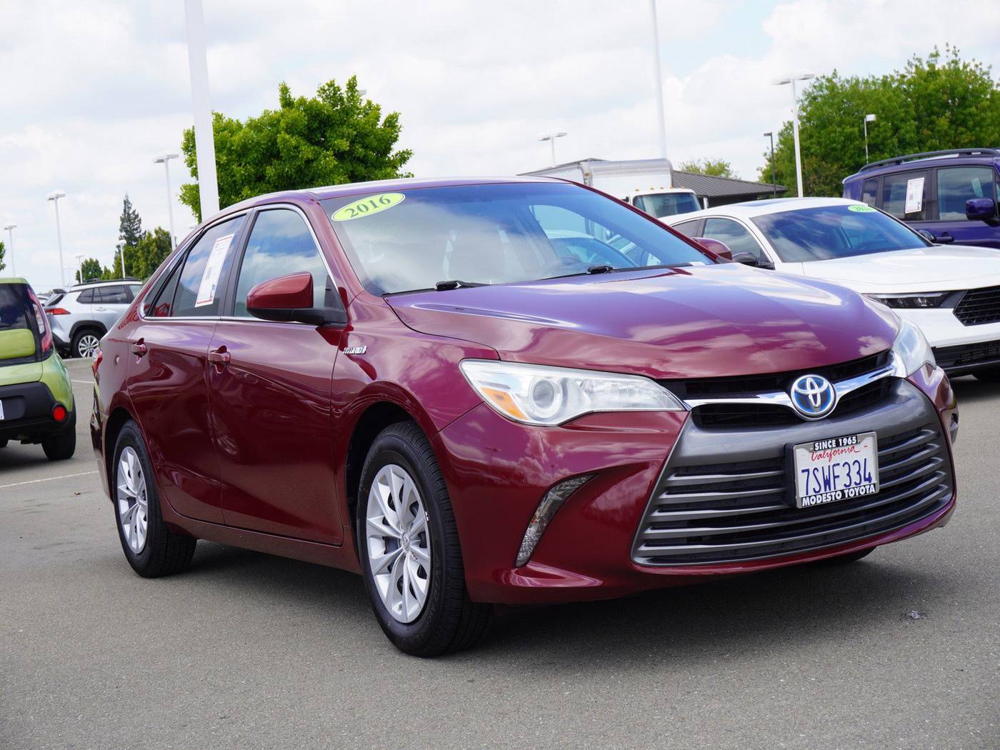 2016 Toyota Camry Hybrid LE — Sedan — 153,777 mi — Modesto, CA