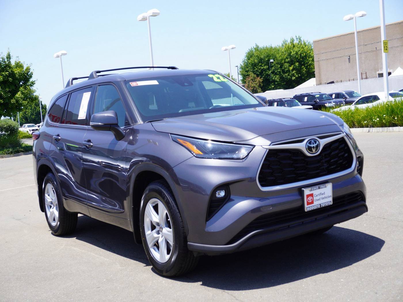 2022 Toyota Highlander LE — SUV — 17,477 mi — Modesto, CA