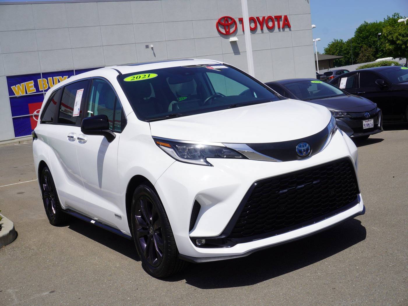 2021 Toyota Sienna XSE — Minivan — 23,271 mi — Modesto, CA