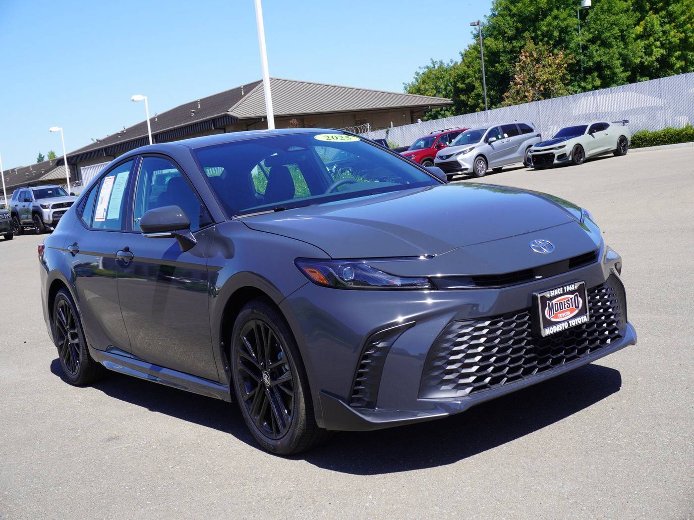 2025 Toyota Camry SE — Sedan — 29 mi — Modesto, CA