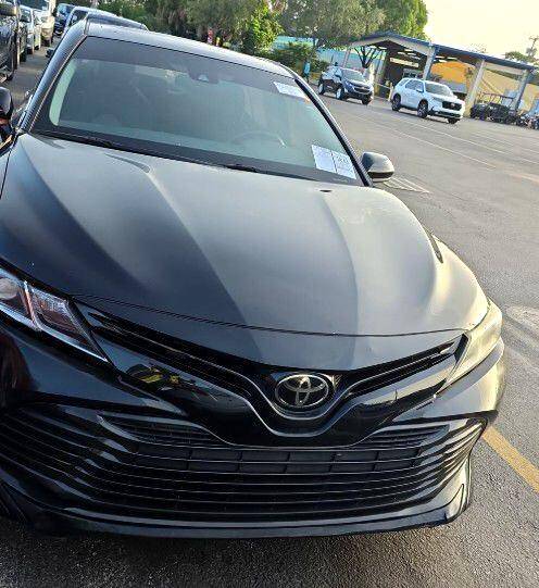 2018 Toyota Camry LE — Sedan — 115,480 mi — Tampa, FL