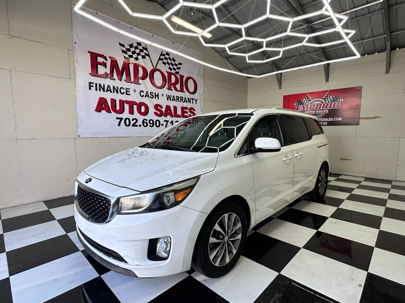 2016 Kia Sedona SX — Minivan — 78,000 mi — Las Vegas, NV