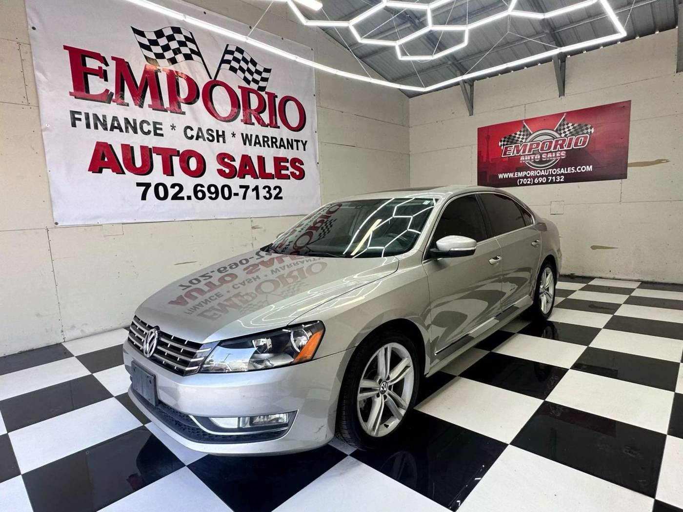 2013 Volkswagen Passat TDI SEL Premium — Sedan — 129,000 mi — Las Vegas, NV