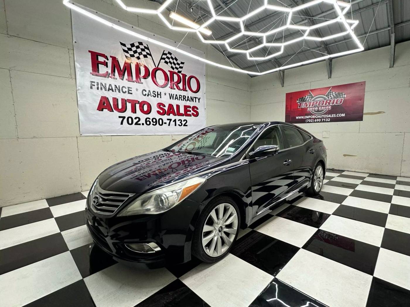 2013 Hyundai Azera Base — Sedan — 100,000 mi — Las Vegas, NV