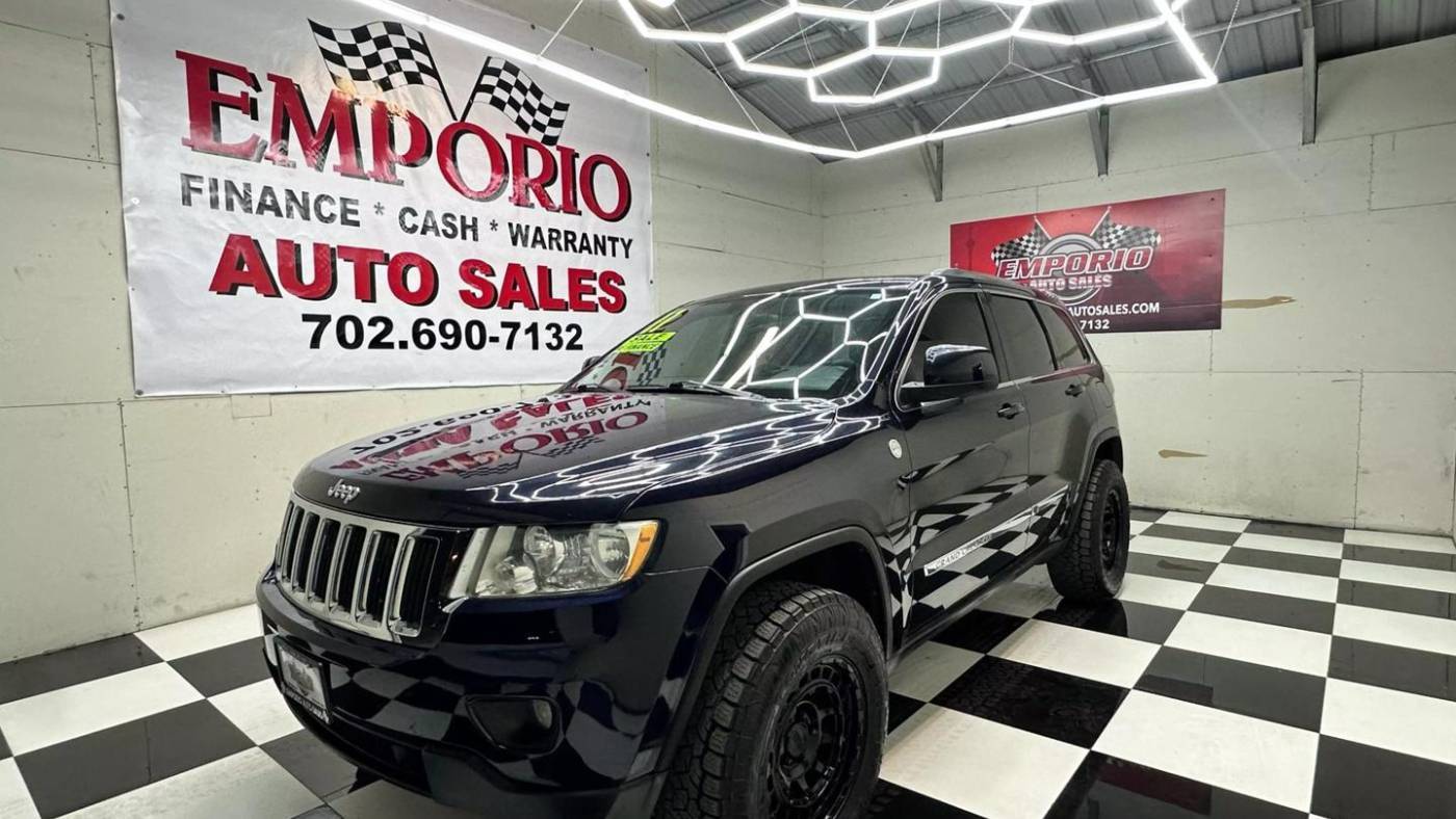 2011 Jeep Grand Cherokee Laredo — SUV — 180,000 mi — Las Vegas, NV