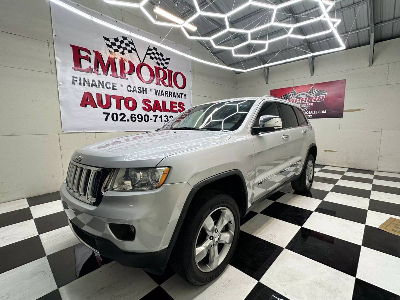 2011 Jeep Grand Cherokee Overland — SUV — 125,000 mi — Las Vegas, NV