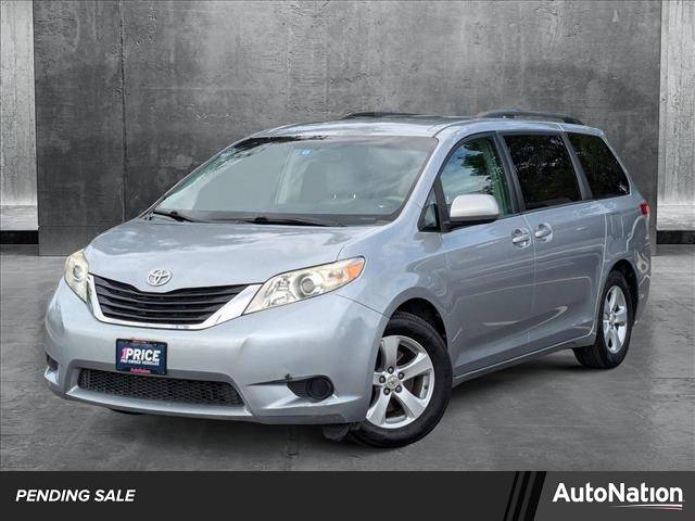2011 Toyota Sienna LE — Minivan — 127,297 mi — Denton, TX