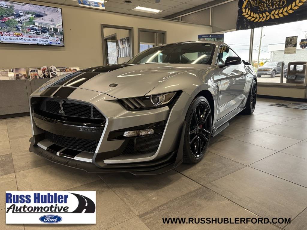 2022 Ford Mustang Shelby GT500 — Coupe — 859 mi — Greensburg, IN