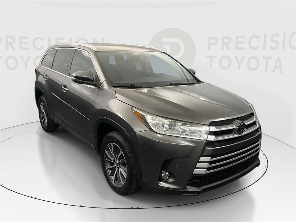 2017 Toyota Highlander XLE — SUV — 85,617 mi — Tucson, AZ
