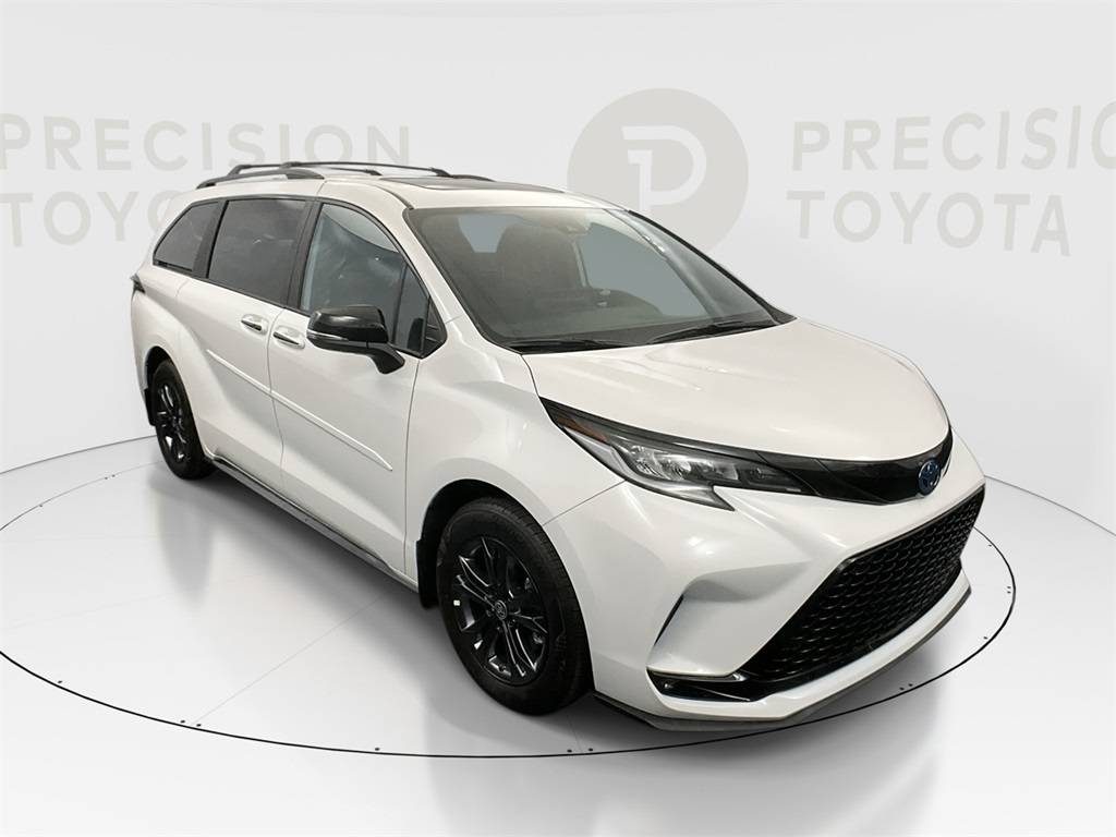 2025 Toyota Sienna XSE — Minivan — 3,859 mi — Tucson, AZ