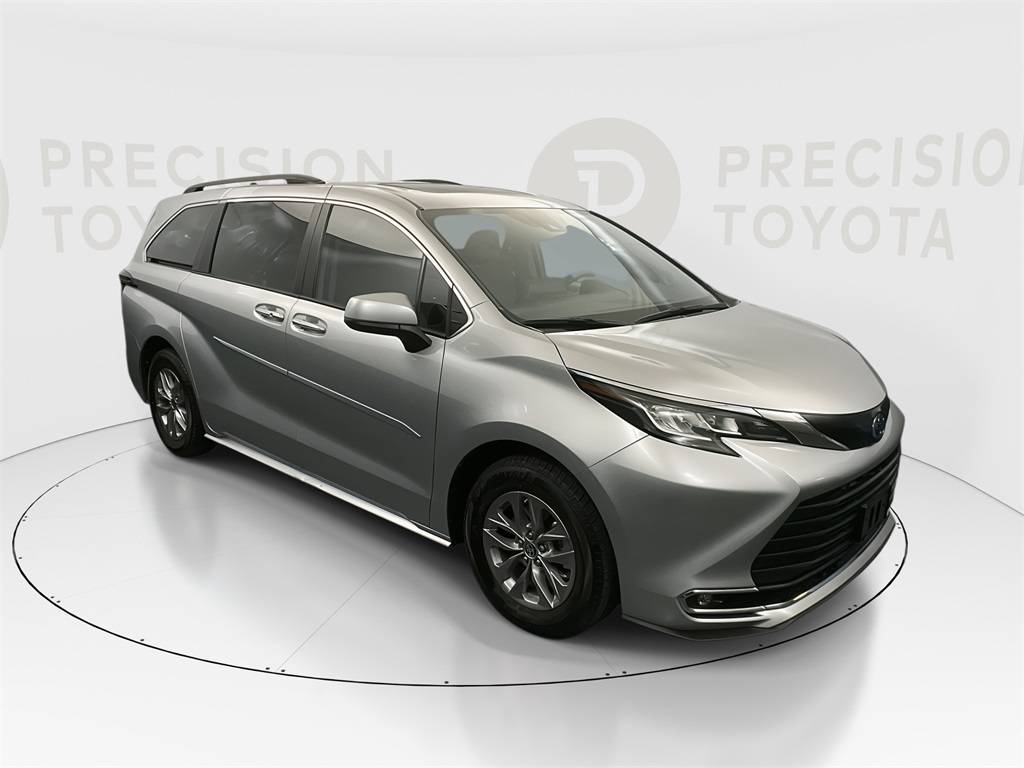2022 Toyota Sienna XLE — Minivan — 66,974 mi — Tucson, AZ