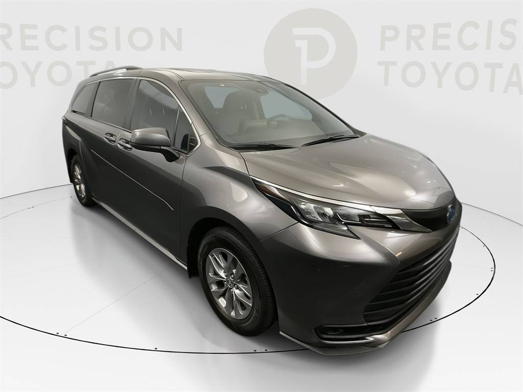 2024 Toyota Sienna LE — Minivan — 16,801 mi — Tucson, AZ