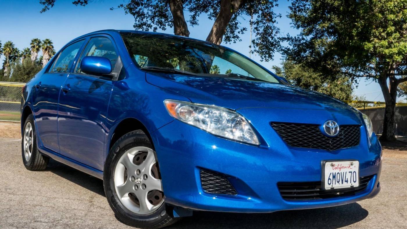 2010 Toyota Corolla Base — Sedan — 100,673 mi — Reseda, CA