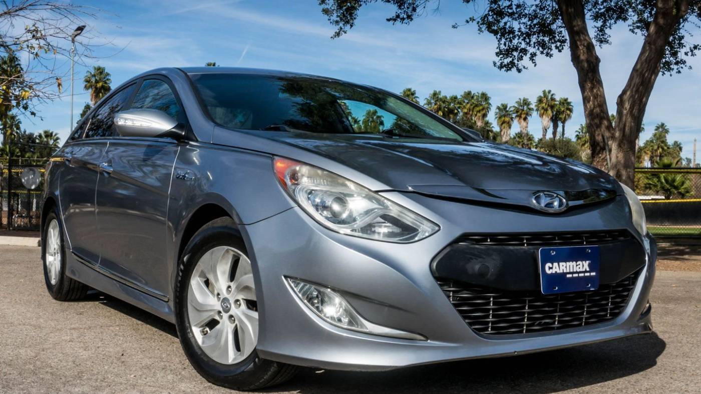2015 Hyundai Sonata Hybrid Base — Sedan — 101,724 mi — Reseda, CA
