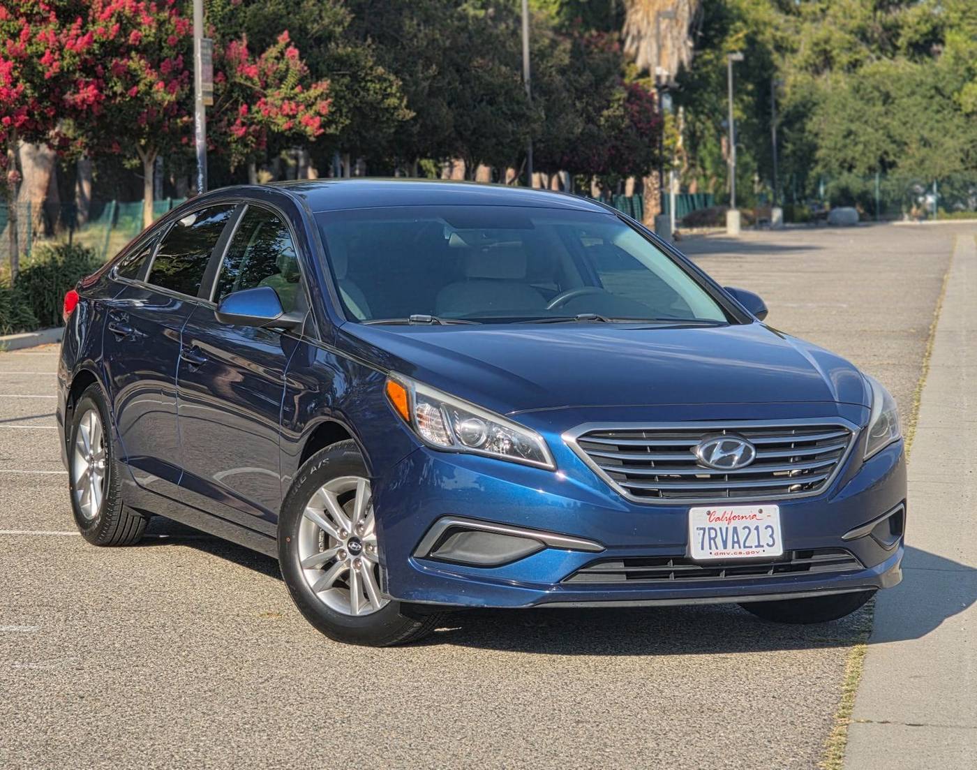 2016 Hyundai Sonata Base — Sedan — 109,810 mi — Reseda, CA